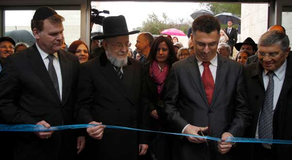 Reuters-Israel-education-minister-inauguration-ceremony-photog-Baz-Ratner