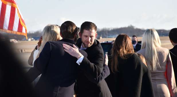 6 Trump Sendoff Eric Trump hugs Jared Kushner While Talking JH resized
